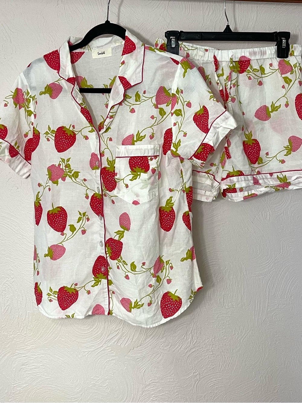Saatvik Strawberry-Print Pajama Shorts Set